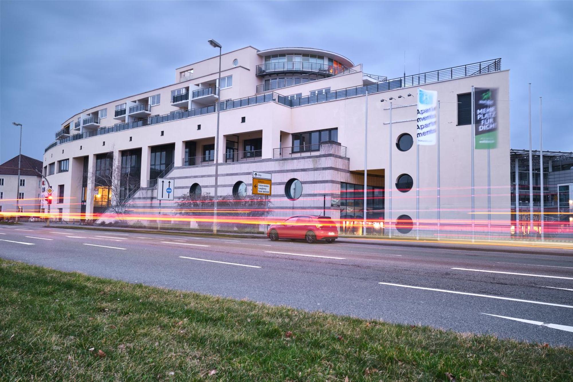 H24 Factory Apartments Wolfsburg Buitenkant foto